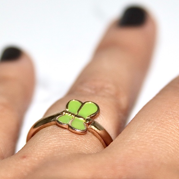 Butterfly Detail Ring - Picture 6 of 6